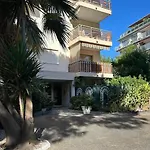 Appartamento Cozy - 12 Min Walk To The - Free Parking