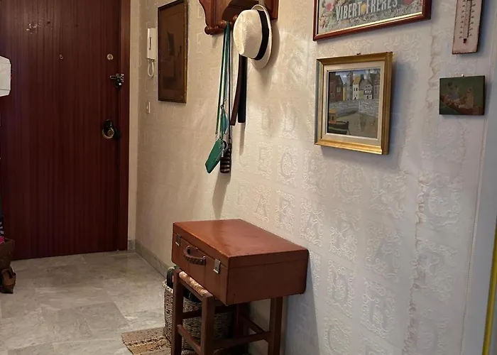 شقة Cozy - 12 Min Walk To The - Free Parking *